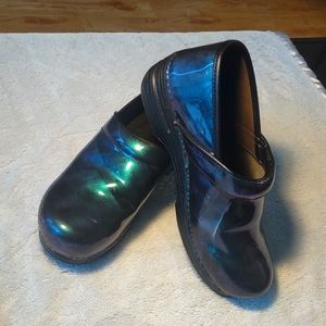 Dansko Teal Staple Clogs Size 41 EUC